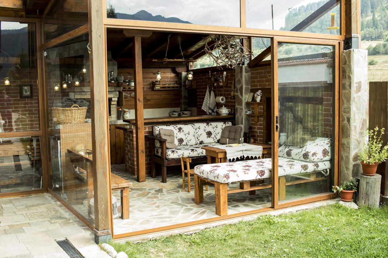 Boutique Hotel The White Pine Samokov Esterno foto