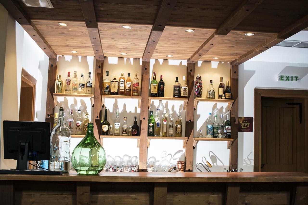 Boutique Hotel The White Pine Samokov Esterno foto