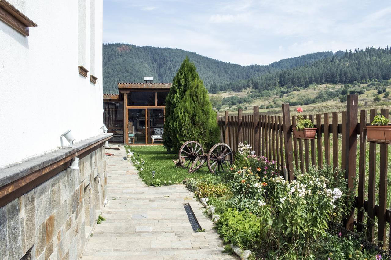 Boutique Hotel The White Pine Samokov Esterno foto