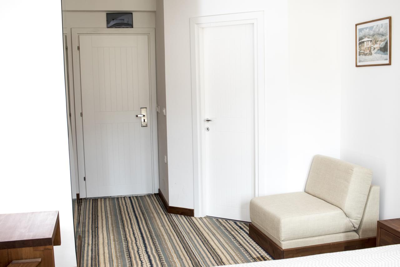 Boutique Hotel The White Pine Samokov Esterno foto