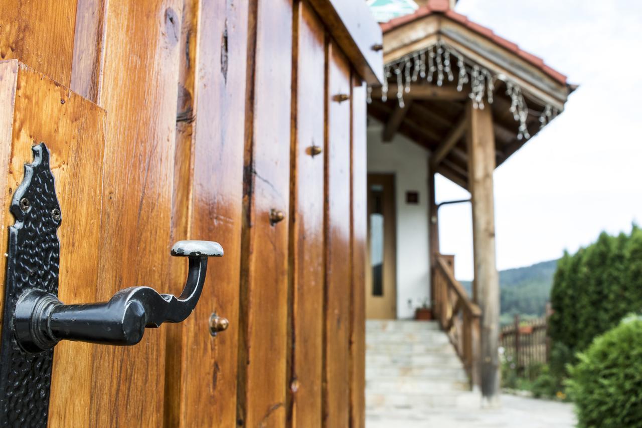 Boutique Hotel The White Pine Samokov Esterno foto